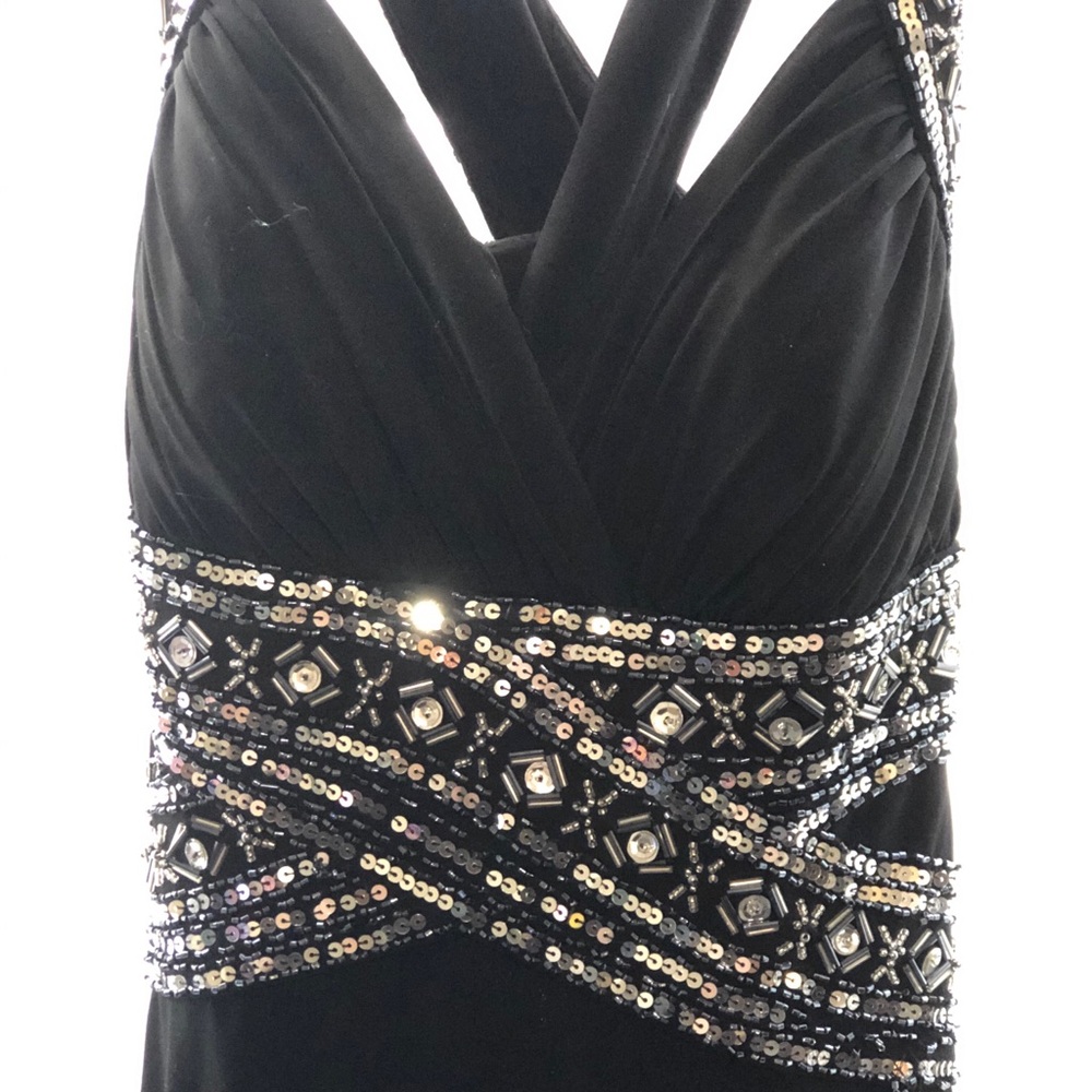 Hailey Logan Full Length Fitted Formal Dress